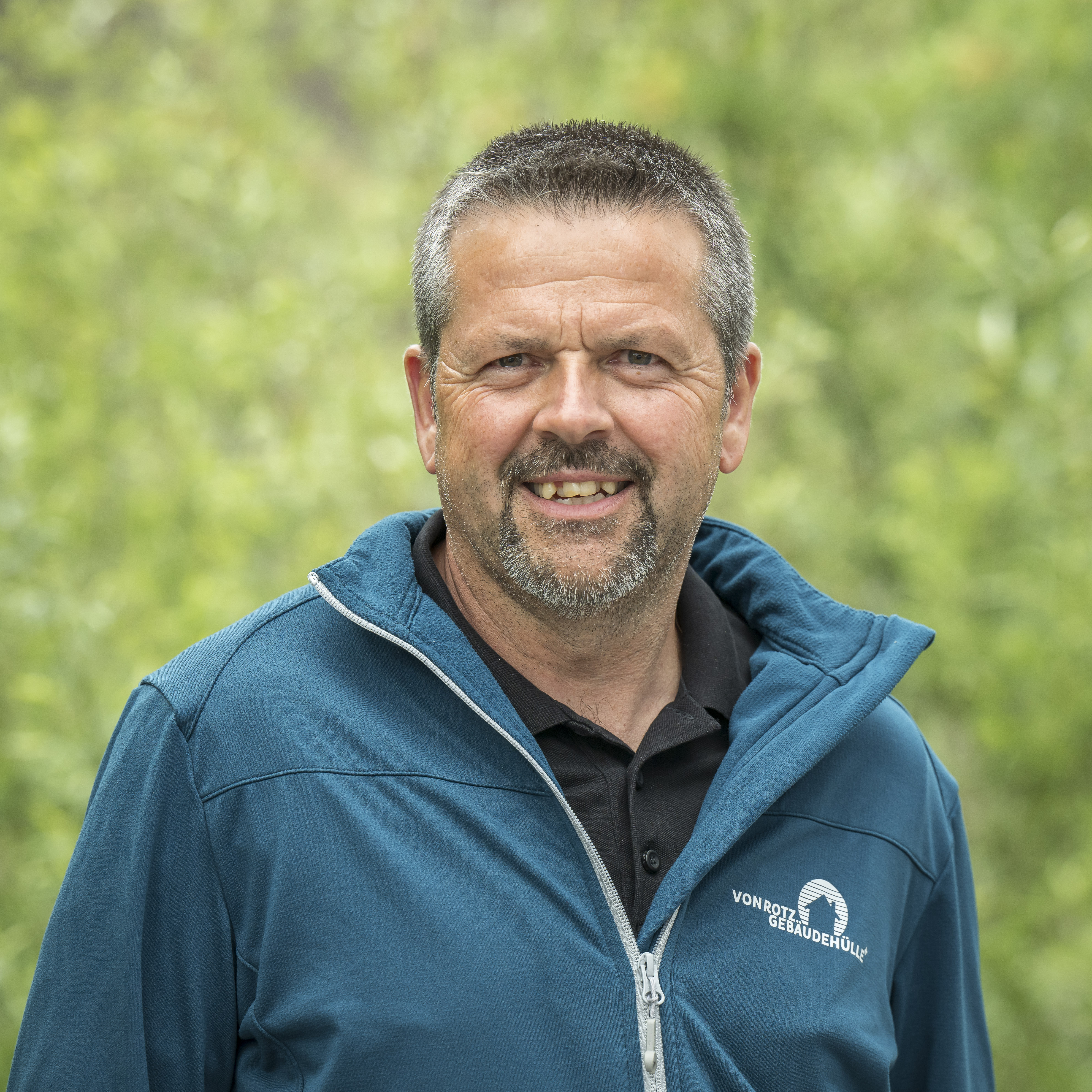 - von-rotz-gebaudehulle-team-25-11.jpg