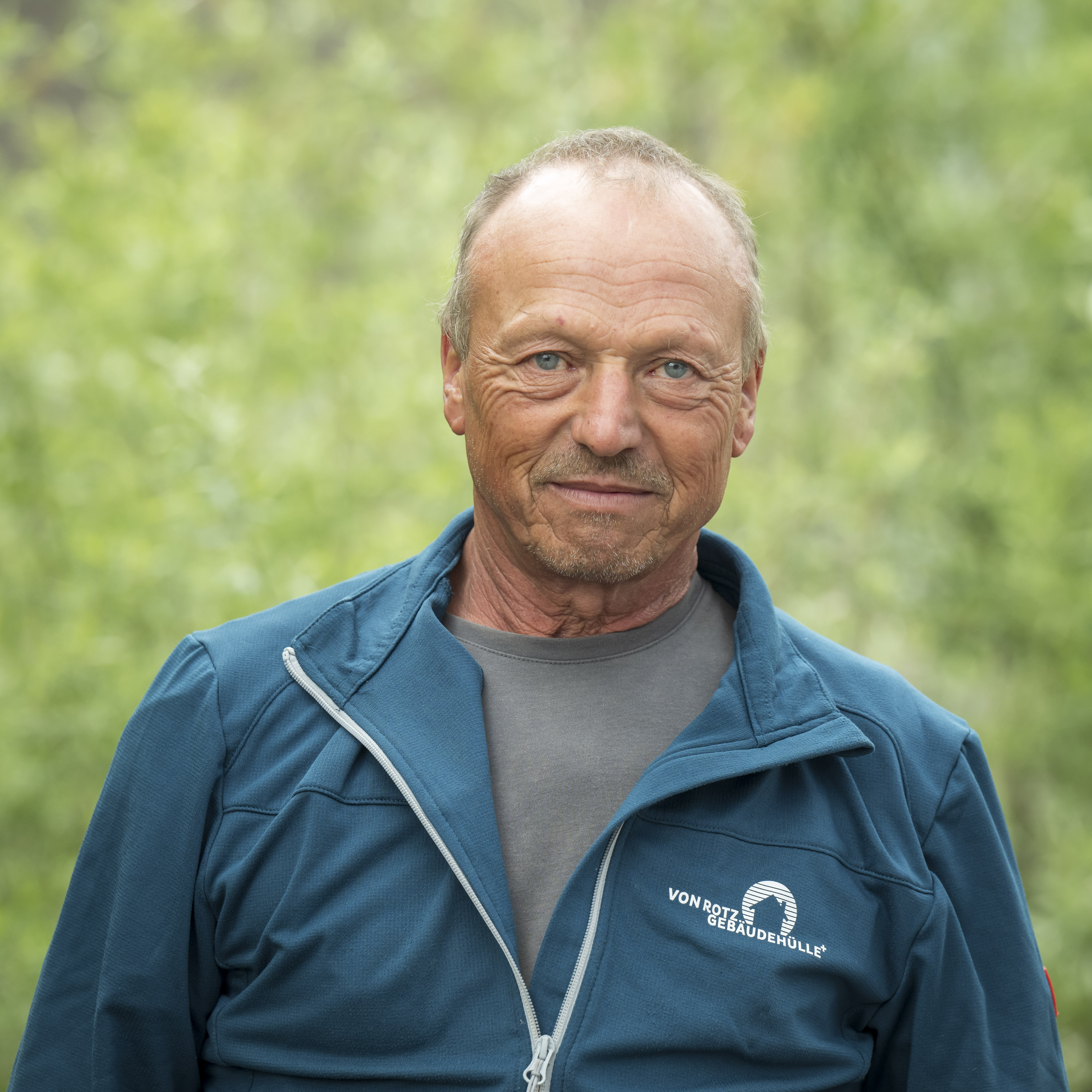 - von-rotz-gebaudehulle-team-25-5.jpg